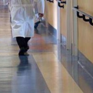 Piacenza, abusi e violenze su colleghe: arrestato primario