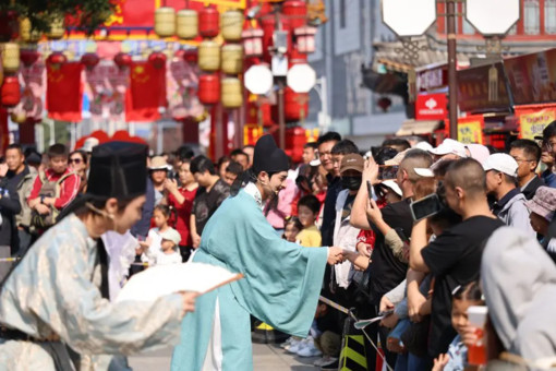 Cina, in crescita i consumi per la Festa nazionale Cina, in crescita i consumi per la Festa nazionale