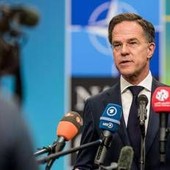 Nato, Rutte: "Alleati accelerano verso obiettivo 5%, miliardi di euro aggiuntivi per spese difesa"
