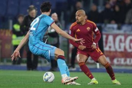 Roma-Cagliari 2-0, doppietta di Malen all'Olimpico