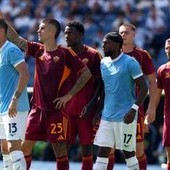 Lega Calcio-Prefettura, è scontro: "Chiediamo revoca provvedimento rinvio Roma-Lazio" Lega Calcio-Prefettura, è scontro: "Chiediamo revoca provvedimento rinvio Roma-Lazio"