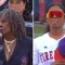 Il baseball femminile rinasce, ma l'inno da incubo è il vero show Il baseball femminile rinasce, ma l'inno da incubo è il vero show