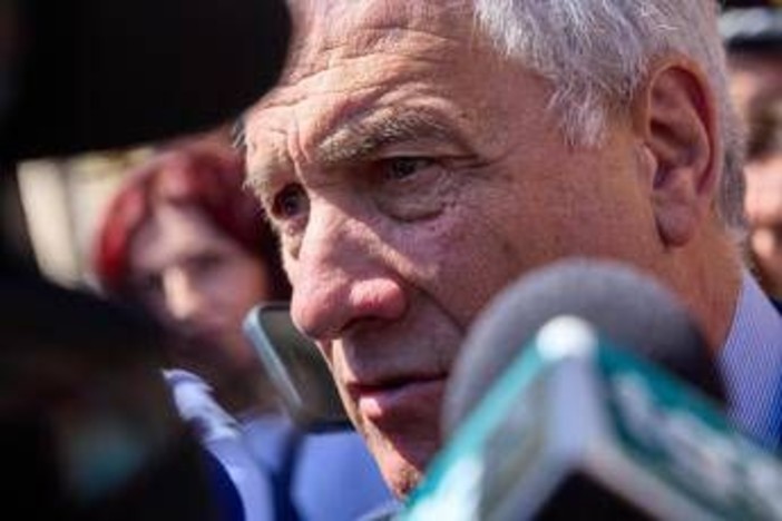 Tajani: &quot;Calenda invitato a festa giovani Forza Italia, avviare confronto con Azione su sindaco Milano&quot;