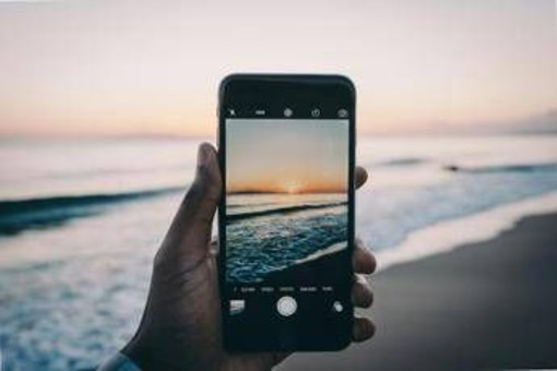 Comscore: l’estate traina lo smartphone. Comparto News a +5,5%, volano Paramount e Disney Comscore: l’estate traina lo smartphone. Comparto News a +5,5%, volano Paramount e Disney