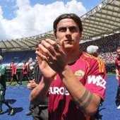 Roma, Dybala rinnova per una stagione Roma, Dybala rinnova per una stagione