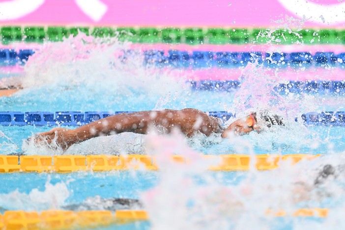 Italia argento nella 4×100 stile libero donne agli Europei di Parigi