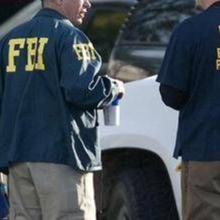 "Preparavano attacchi in California a Capodanno", estremisti arrestati dall'Fbi "Preparavano attacchi in California a Capodanno", estremisti arrestati dall'Fbi