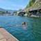 Si tuffa nel lago di Como e non riemerge, morto 15enne