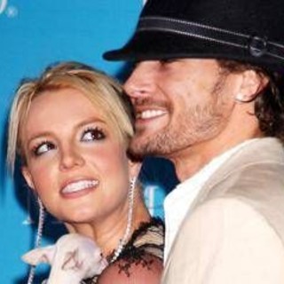 L'ex marito di Britney Spears rompe il silenzio: &quot;Situazione al limite&quot;