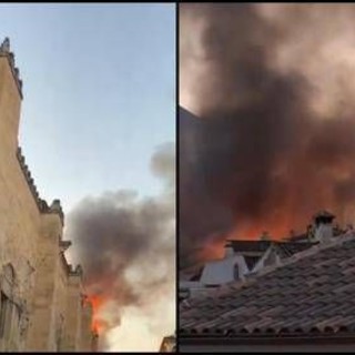 Spagna, maxi incendio nella Moschea-Cattedrale di Cordova