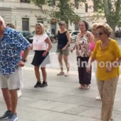 "Portateci a Ballando": l’appello di Pasquale ed Elisa, i ballerini virali di Roma