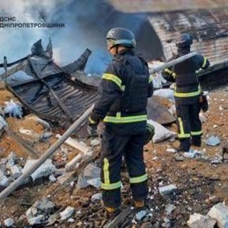 Massiccio attacco russo sull'Ucraina, Zelensky: &quot;Impiegati 650 droni e 50 missili&quot;