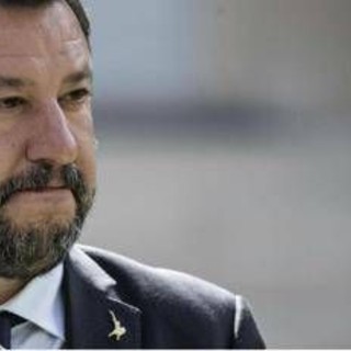 Lega, il vecchio Carroccio 'bussa' alla porta di Salvini: quel simbolo registrato in Belgio nel 2020