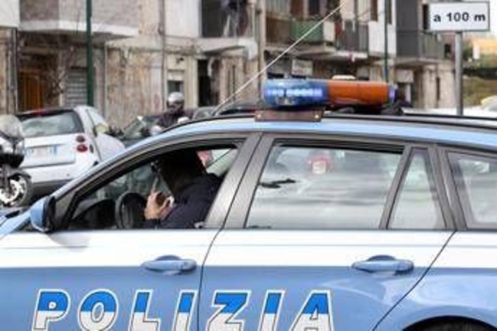 Napoli, maxi rissa tra extracomunitari a Porta Capuana: morto 29enne accoltellato