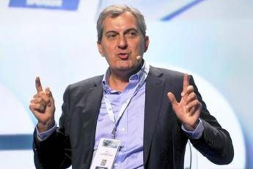 Mario Calabresi esce da Chora Media: verso candidatura a sindaco di Milano