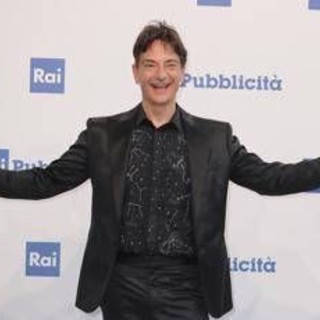 Domenica In, Paolo Fox svela l'Oroscopo 2026: da Venier e Savino, cosa dicono le stelle