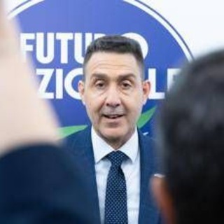 Vannacci: "Non voglio svegliarmi con moltitudine che prega Allah in piazza Duomo"