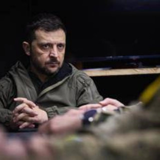 Ucraina, Zelensky: &quot;Russia rifiuta tregua e Usa non reagiscono&quot;. Macron: &quot;Serve azione forte&quot;