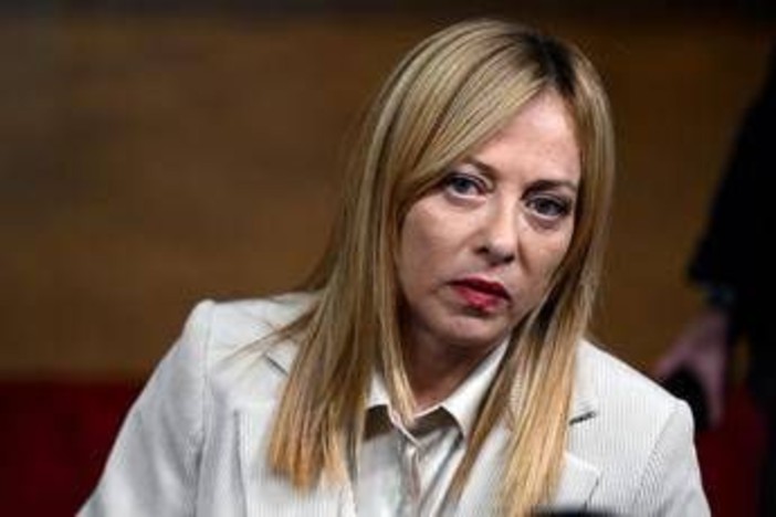 Manovra, Meloni convoca vertice e serra ranghi: arriva un nuovo emendamento Manovra, Meloni convoca vertice e serra ranghi: arriva un nuovo emendamento