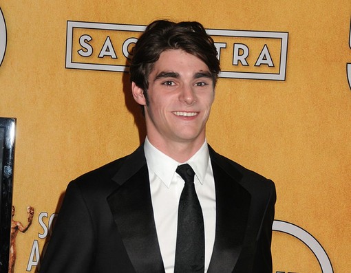 Morto a 34 anni RJ Mitte, il Walter White JR. di “Breaking Bad”