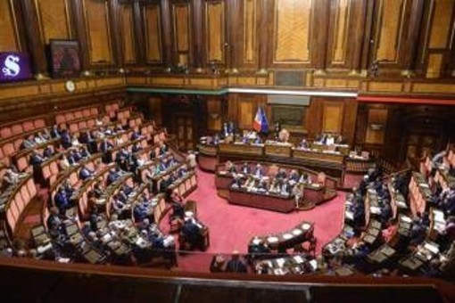 Maggioranza frena su spese Nato in Senato, dietrofront sulla mozione: "Non era il momento per discuterne"