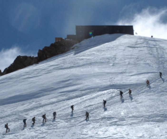 Ritrovati i corpi di due alpinisti belgi scomparsi nel 1992, identificati grazie al Dna Ritrovati i corpi di due alpinisti belgi scomparsi nel 1992, identificati grazie al Dna