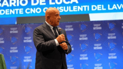 De Luca (Consulenti lavoro): "'Il quaderno di Tommaso' per raccontare chi fa scelta giusta" De Luca (Consulenti lavoro): "'Il quaderno di Tommaso' per raccontare chi fa scelta giusta"
