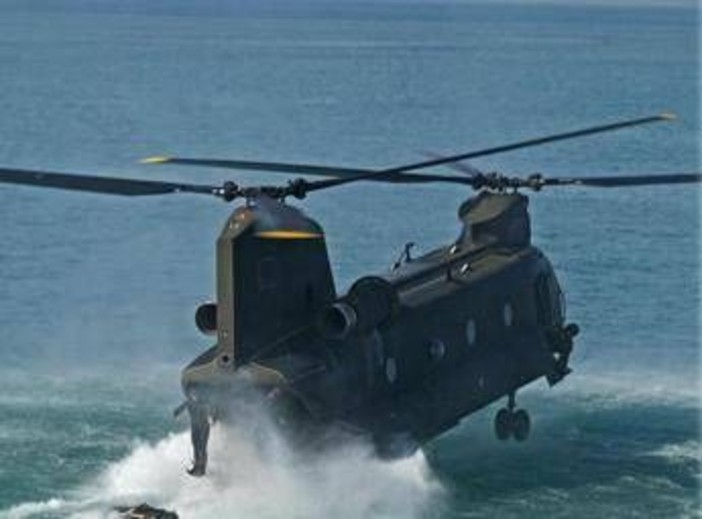 Elicottero italiano caduto in Bosnia, l'identikit del CH-47