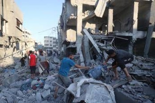 Hamas discuterà piano Trump, media: &quot;Vuole chiudere la guerra&quot;