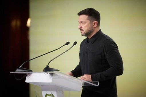 Ucraina, Zelensky “Attacco russo su 13 regioni” Ucraina, Zelensky “Attacco russo su 13 regioni”