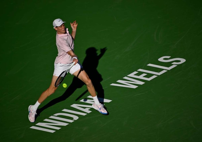 Sinner e Paolini agli ottavi di Indian Wells, Cobolli eliminato Sinner e Paolini agli ottavi di Indian Wells, Cobolli eliminato