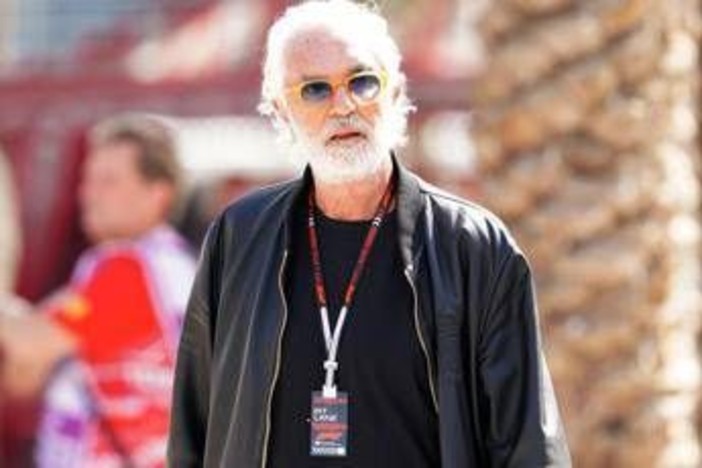 Briatore difende Sinner: "Jannik criticato solo perché ha successo" Briatore difende Sinner: "Jannik criticato solo perché ha successo"