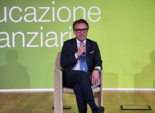 Damiani: "Associazioni educatori finanziari entrino in tavoli istituzionali" Damiani: "Associazioni educatori finanziari entrino in tavoli istituzionali"