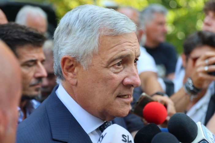 Tajani “I sovranisti di Afd sono nemici dell’Italia, noi diversi dalla Lega”