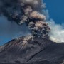 Eruzione Etna, sospesi fino alle 17 i voli in arrivo all'aeroporto di Catania Eruzione Etna, sospesi fino alle 17 i voli in arrivo all'aeroporto di Catania