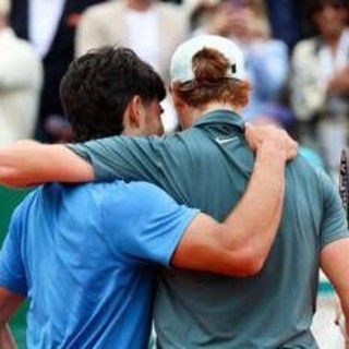 Alcaraz scrive a Sinner, Boris Becker applaude. Ma è fake Alcaraz scrive a Sinner, Boris Becker applaude. Ma è fake