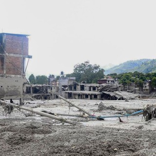 Nepal, sale a 389 il bilancio delle vittime