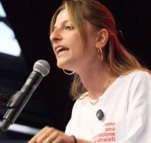 "Organizzeremo i disertori", il messaggio virale di Virginia Libero: le parole della leader dei giovani dem "Organizzeremo i disertori", il messaggio virale di Virginia Libero: le parole della leader dei giovani dem