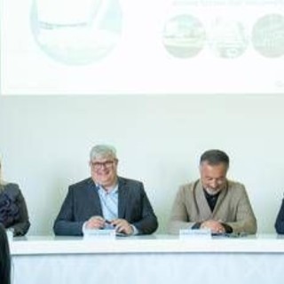 Sostenibilità, Flo lancia Alpha: nuova linea in stoviglie in carta senza plastica