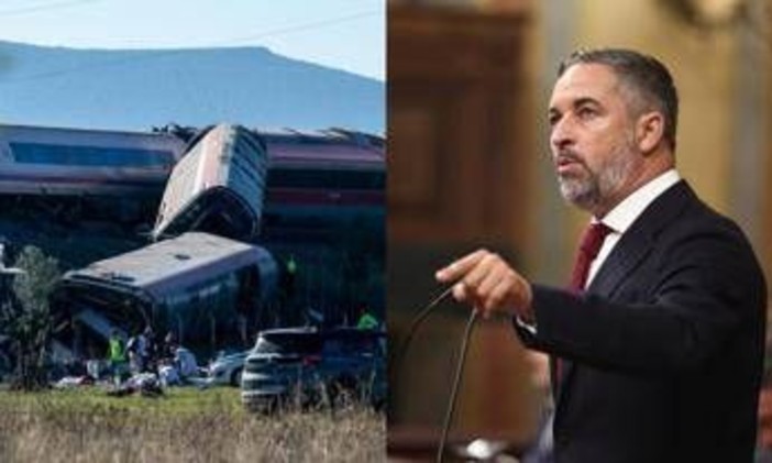 Spagna, il leader di Vox dopo l'incidente ferroviario: "Stop campagna elettorale? Siamo politici, non pagati per piangere a funerali"