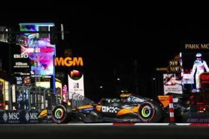 Formula 1, Norris in pole a Las Vegas. Ferrari lontana, la griglia di partenza Formula 1, Norris in pole a Las Vegas. Ferrari lontana, la griglia di partenza