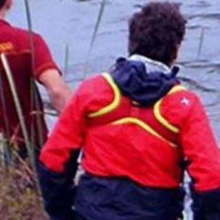 Macabra scoperta in centro a Pisa, trovato cadavere nell'Arno