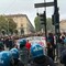 Vannacci a Torino, la protesta contro il generale e il seminario della polizia