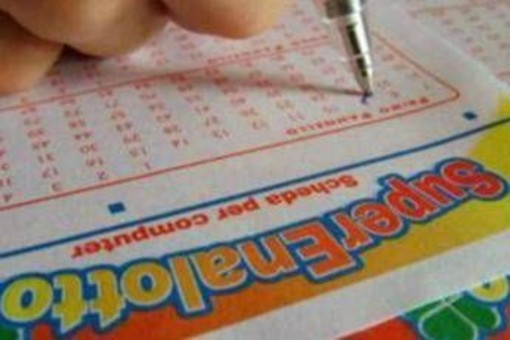SuperEnalotto, numeri e combinazione vincente 13 dicembre 2025 SuperEnalotto, numeri e combinazione vincente 13 dicembre 2025