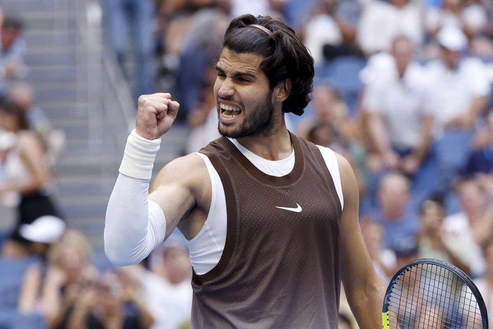Alcaraz stende Paul ed è ai quarti agli Us Open, ok anche Sabalenka Alcaraz stende Paul ed è ai quarti agli Us Open, ok anche Sabalenka