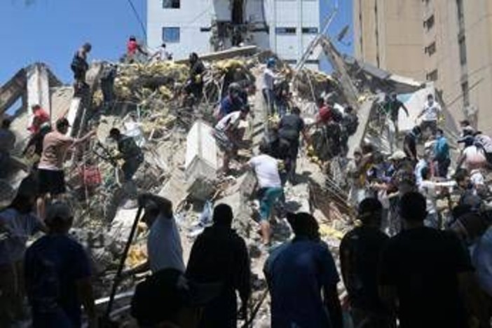 Terremoto Colombia, oltre 130 morti e centinaia di feriti. A Cali 188 dispersi sotto le macerie Terremoto Colombia, oltre 130 morti e centinaia di feriti. A Cali 188 dispersi sotto le macerie