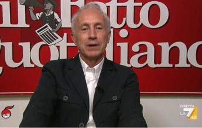 Travaglio e la grazia a Minetti: "Chiedo scusa? Nemmeno per sogno" Travaglio e la grazia a Minetti: "Chiedo scusa? Nemmeno per sogno"