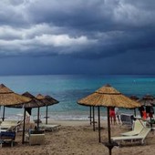 Arriva il ribaltone termico, ultima fiammata poi giù le temperature: le previsioni meteo Arriva il ribaltone termico, ultima fiammata poi giù le temperature: le previsioni meteo