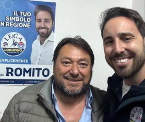 Candidato della Lega pubblica foto con il sosia di Ranucci: &quot;Anche lui vota per noi&quot;. E' polemica