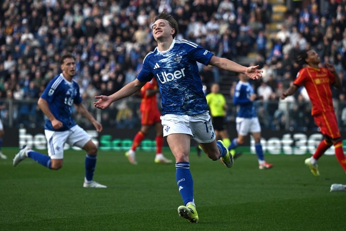 Profumo di Champions sul lago, il Como vola e batte 3-1 il Lecce Profumo di Champions sul lago, il Como vola e batte 3-1 il Lecce